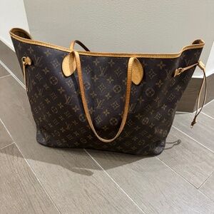 Louis Vuitton Neverfull